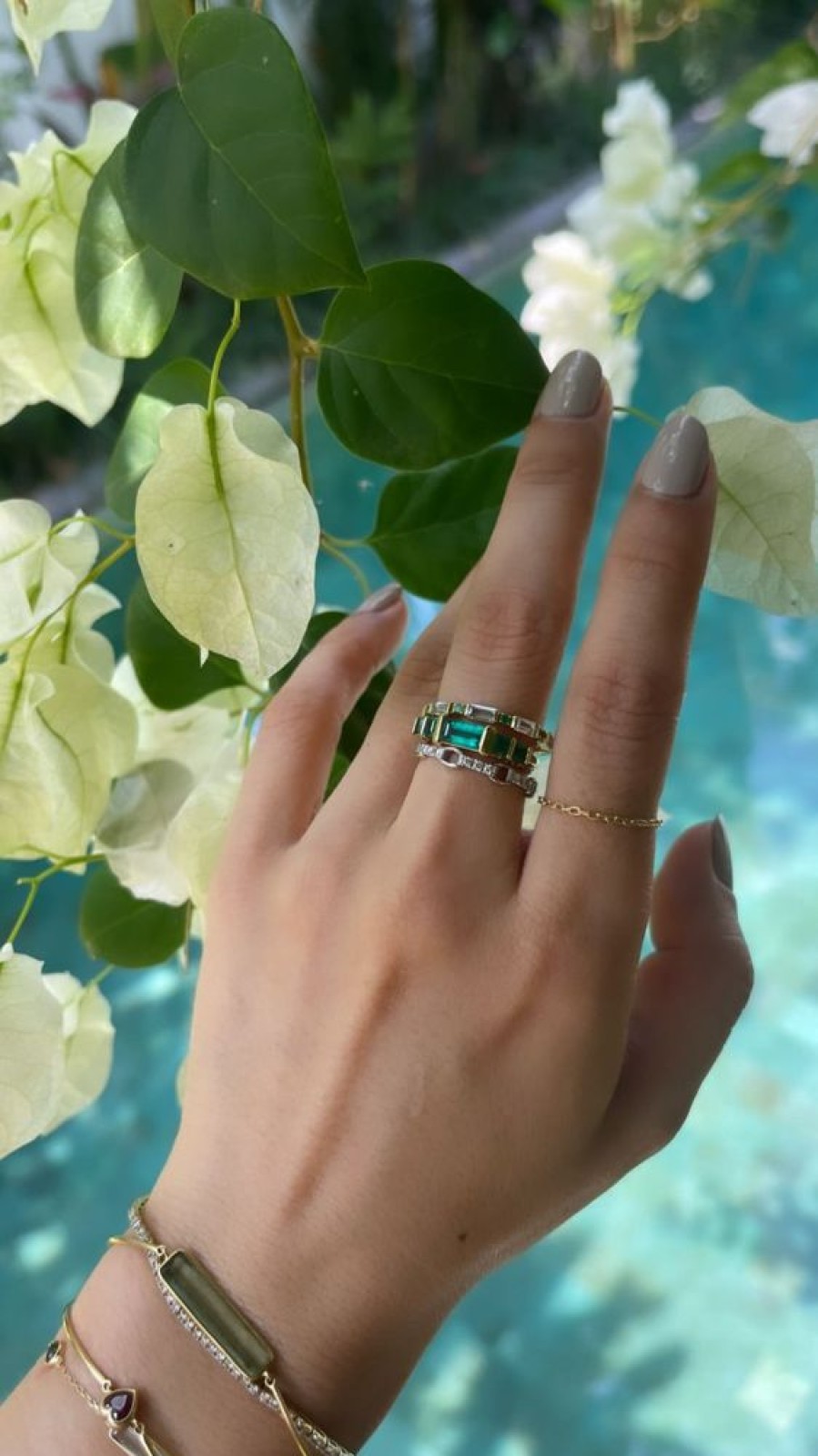 Jewelry YI Collection | Five Emeralds Petite Ring