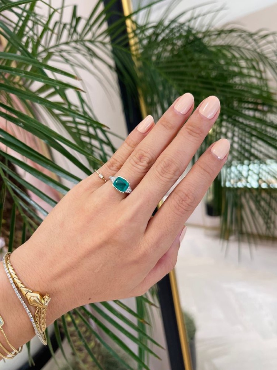 Jewelry YI Collection | Cushion Cut Emerald And Diamond Eternal Ring