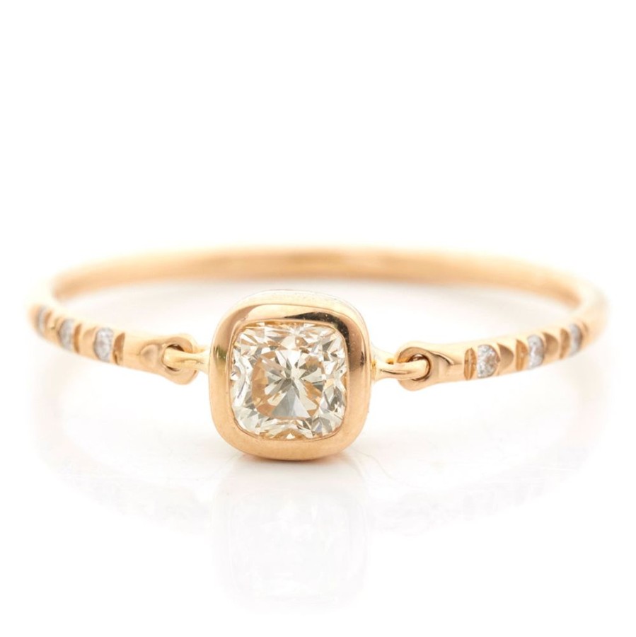 Jewelry YI Collection | Cushion Diamond Petite Circle Ring